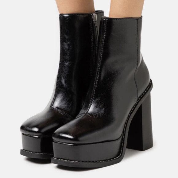 Topshop Platform Boots - Picture 2 of 5